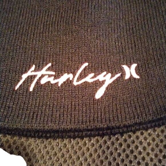 Hurley NWT Staple Beanie Black with Pin Hurley Embroidery OS - Picture 5 of 14